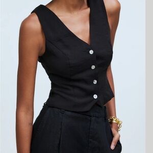 Madewell Black Katrina Crop Vest Top in Softdrape